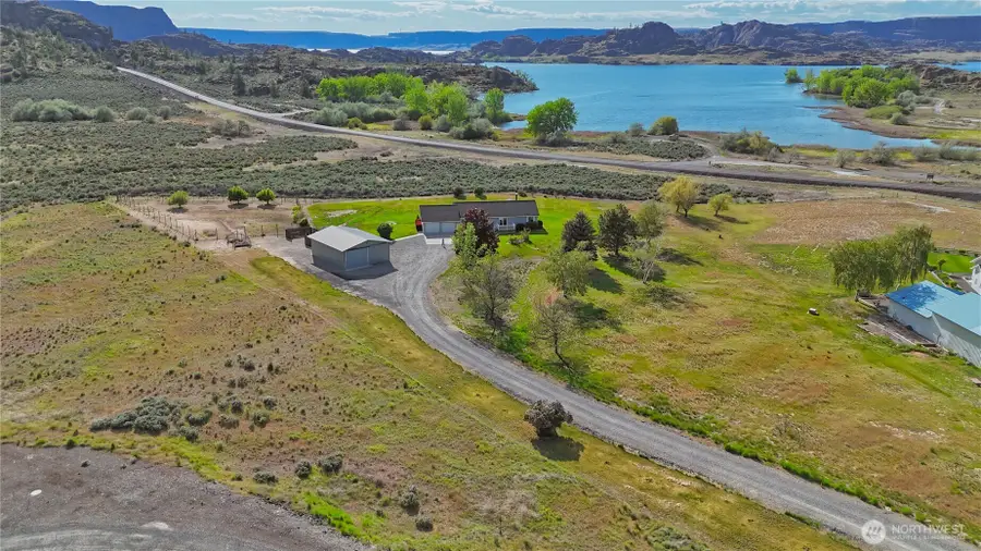 55086 Bay Area Drive Ne, Electric City, WA 99123 - #3