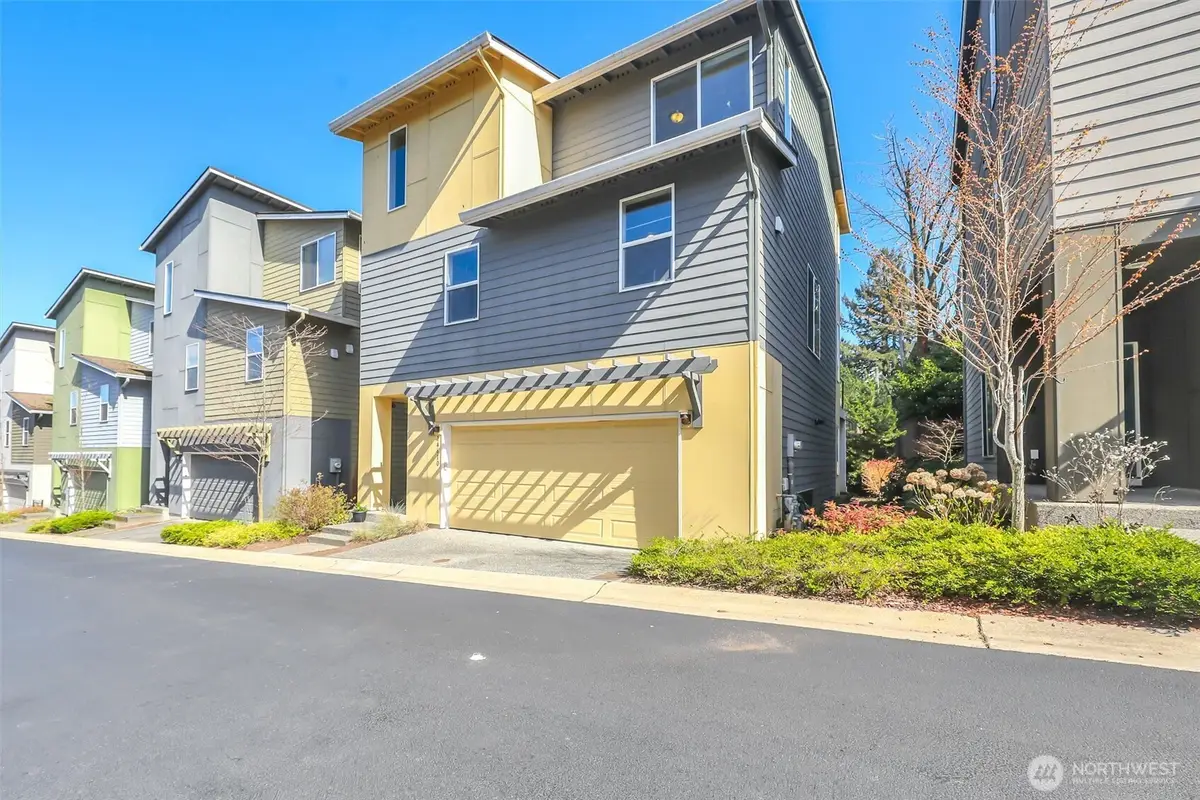 14610 36th Avenue Ne, Lake Forest Park, WA 98155 - #1