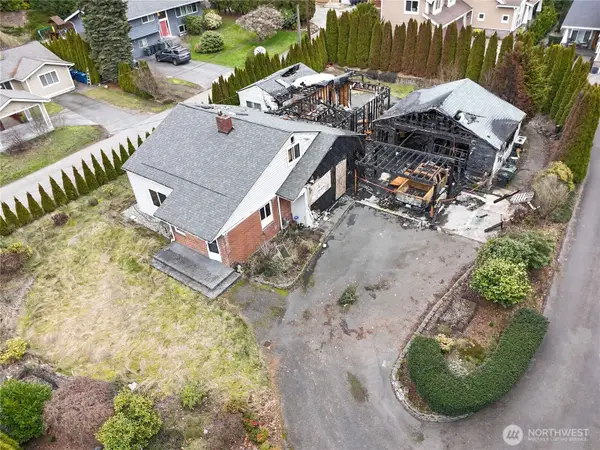 24005 76th Avenue W #9, Edmonds, WA 98026