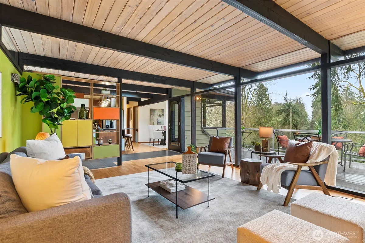 18407 51st Place Ne, Lake Forest Park, WA 98155 - #1