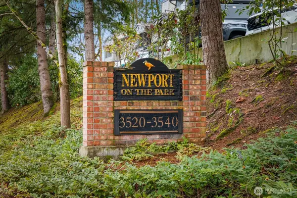 3520 Lake Washington Boulevard Se #105, Bellevue, WA 98006