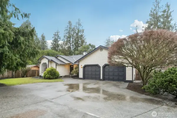 9227 232nd Street Sw, Edmonds, WA 98020