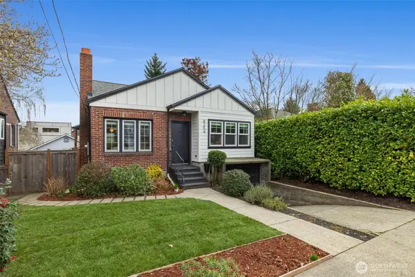 8254 Interlake Avenue N, Seattle, WA 98103
