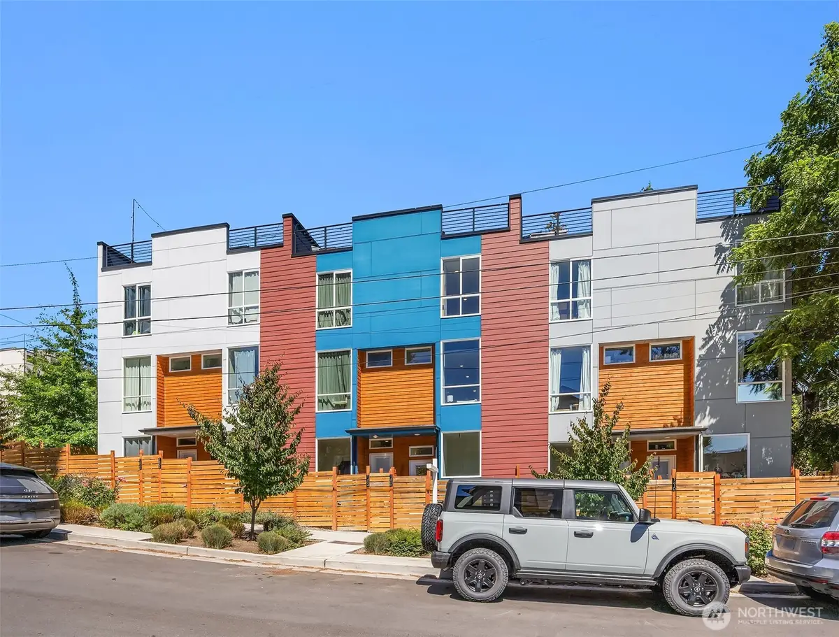 1402 N 95th Street, Seattle, WA 98013 - #1