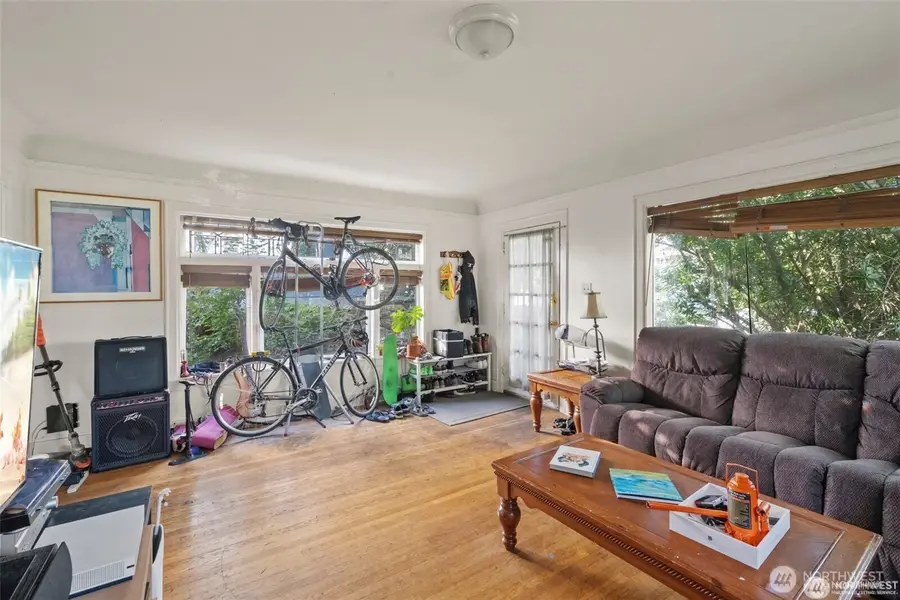 341 NE 51st Street, Seattle, WA 98105 - #3