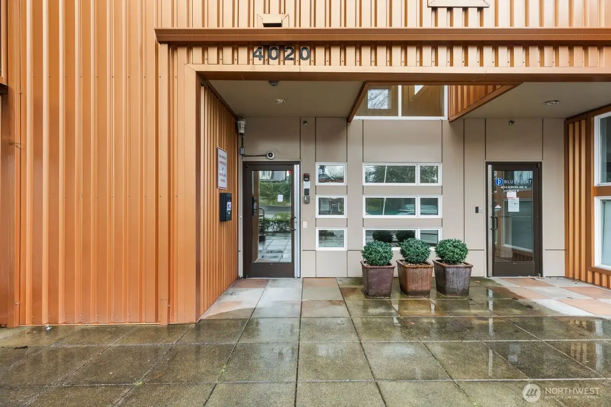 4020 Aurora Avenue N #204, Seattle, WA 98103 - #1