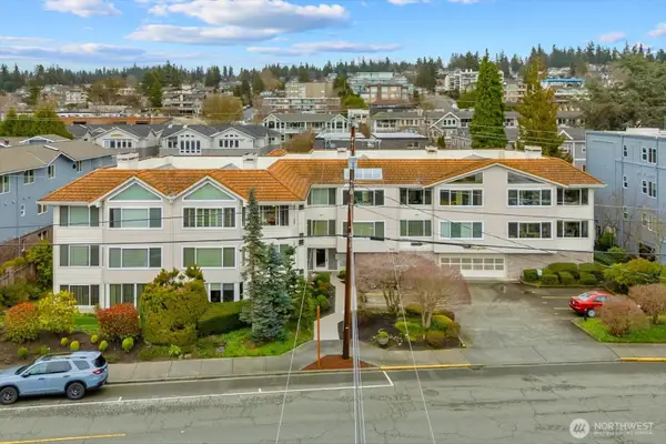 233 3rd Avenue S #305, Edmonds, WA 98020