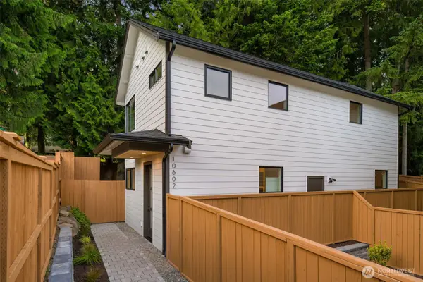 10602 NE 137th Place, Kirkland, WA 98034