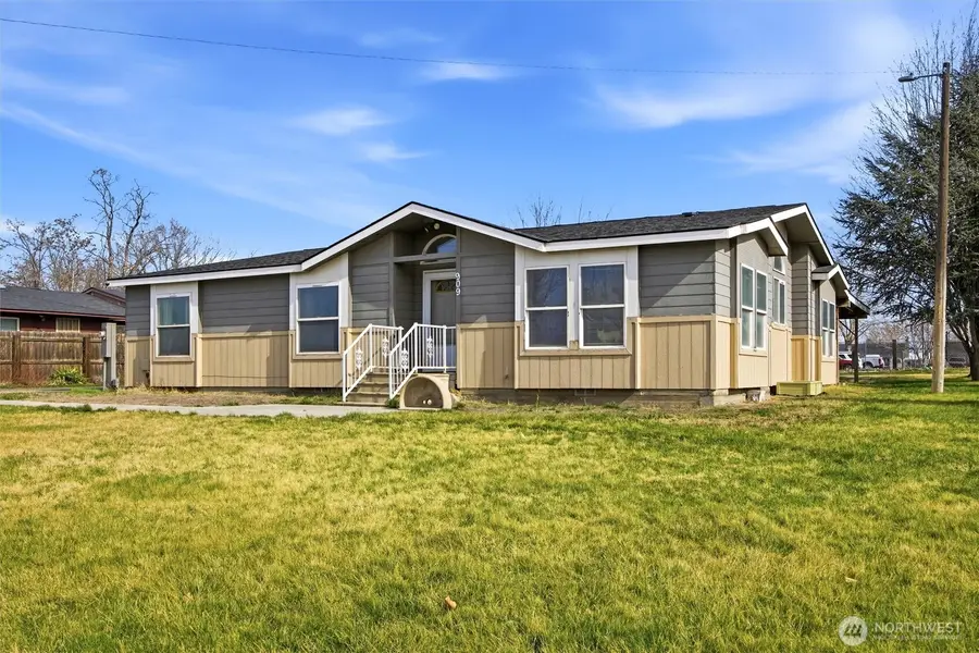 909 S Gum Street, Kennewick, WA 99336 - #2