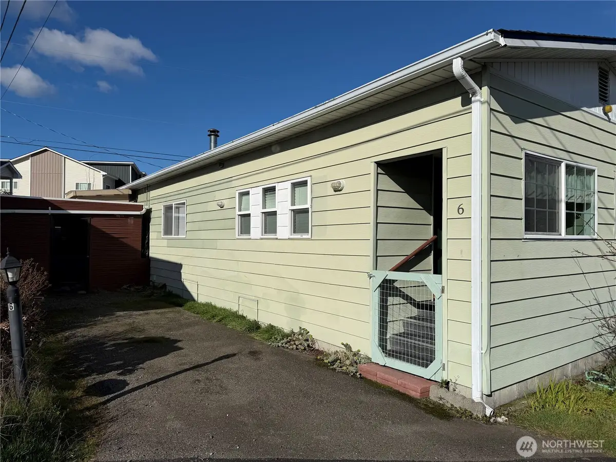 18501 52nd Avenue #6, Lynnwood, WA 98037 - #1