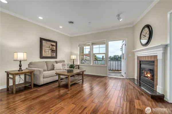 1020 1st Street #304, Snohomish, WA 98290