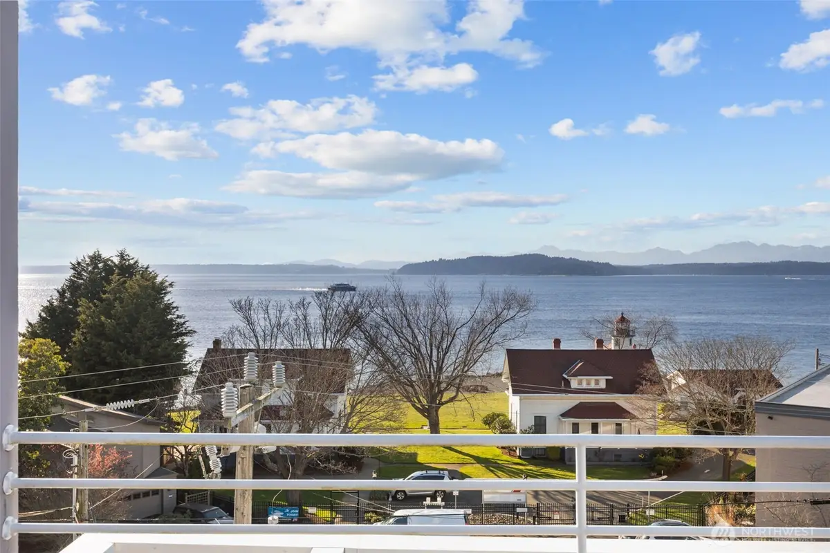 3200 Alki Avenue Sw #301, Seattle, WA 98116 - #1