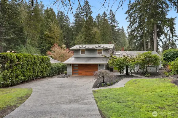 17834 33rd Avenue Ne, Lake Forest Park, WA 98155