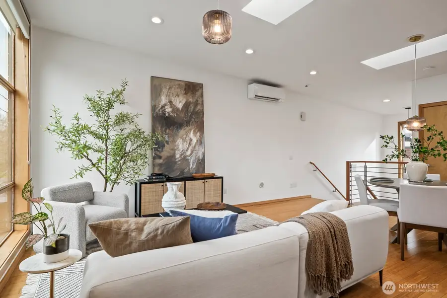 1530 18th Avenue S, Seattle, WA 98144 - #3