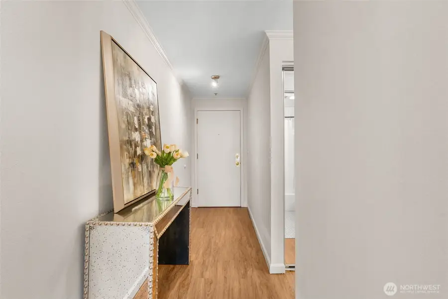 2028 Waverly Place N #202, Seattle, WA 98109 - #3