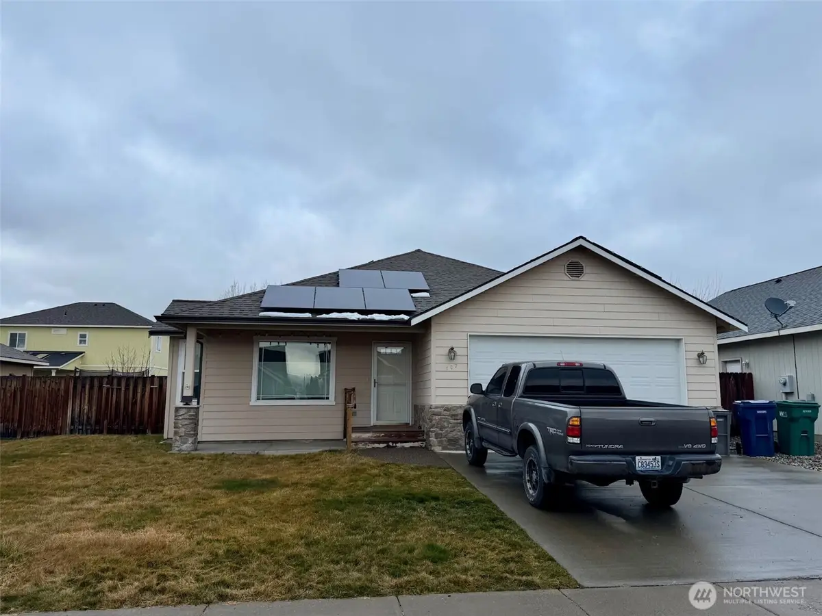 107 W Greenfield Avenue, Ellensburg, WA 98926 - #1