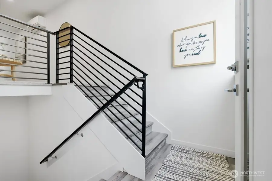 8553 Midvale Avenue N #C, Seattle, WA 98103 - #3