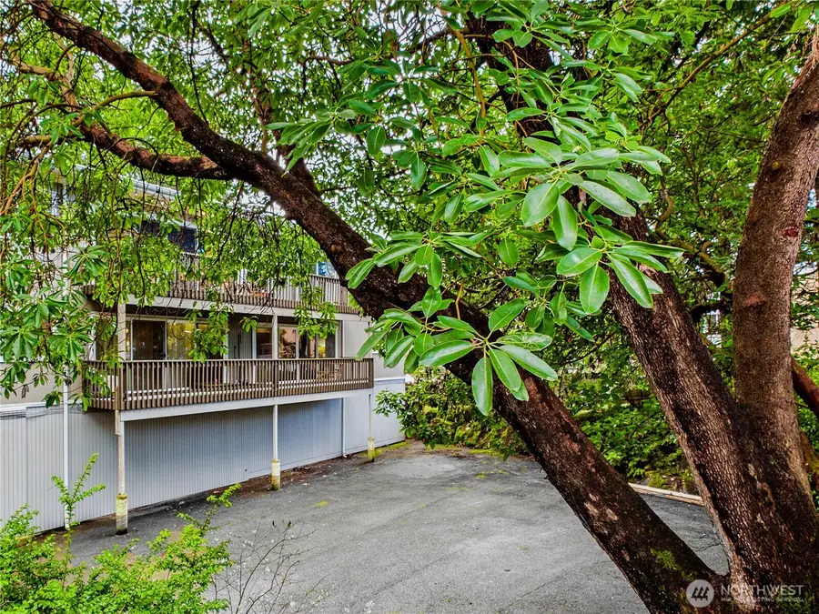 465 Winslow Way E #206, Bainbridge Island, WA 98110 - #2