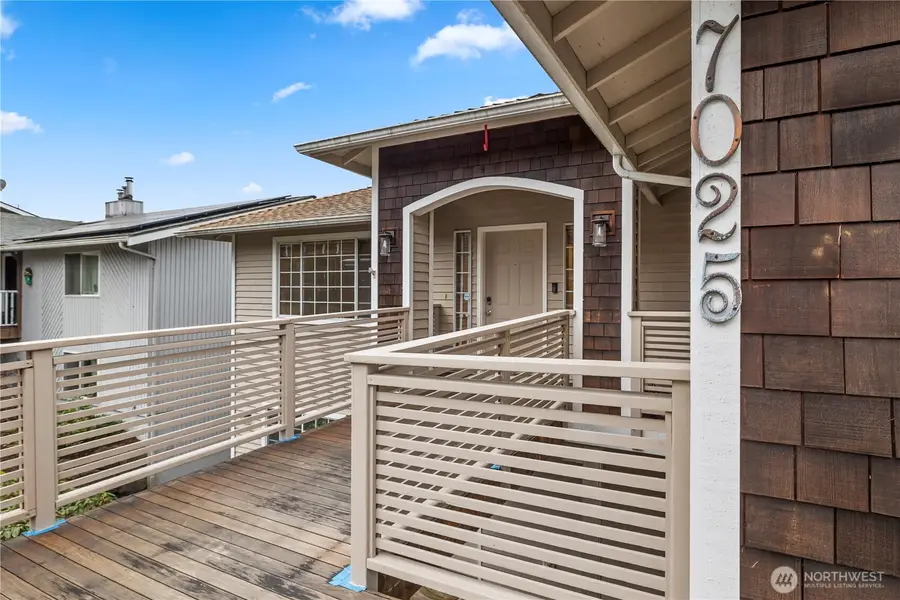 7025 14th Avenue Sw, Seattle, WA 98106 - #3