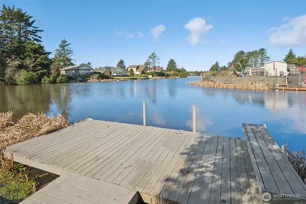 643 Quinault Avenue Se, Ocean Shores, WA 98569