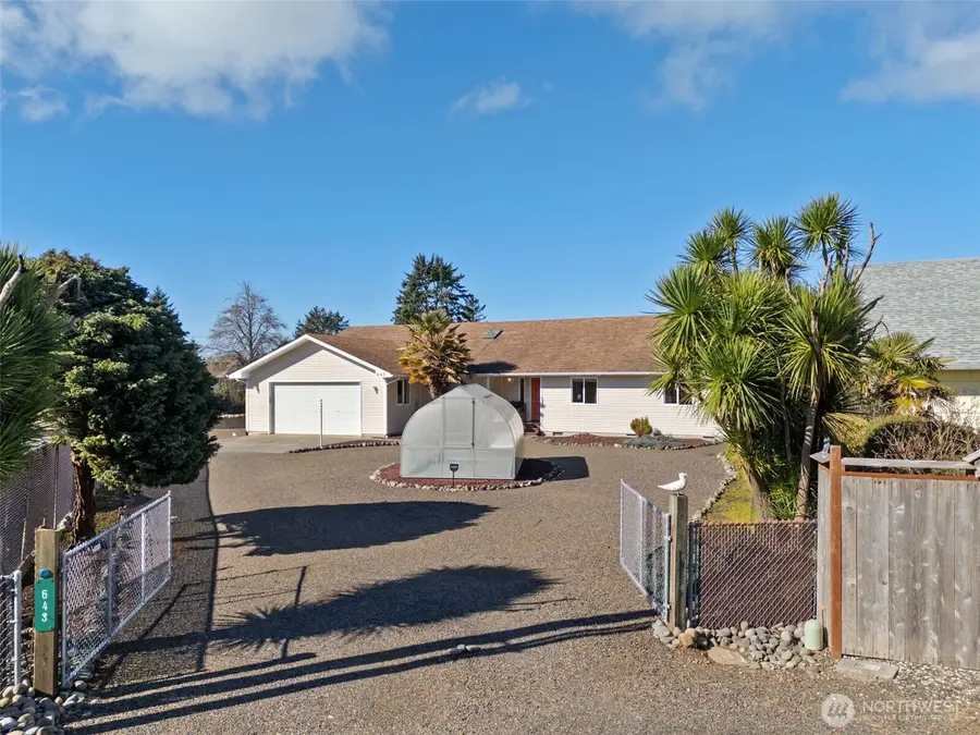 643 Quinault Avenue Se, Ocean Shores, WA 98569 - #2
