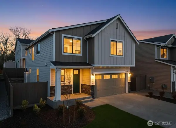 15707 SE 257th Place, Covington, WA 98042