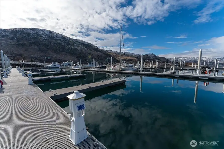 1350 W Woodin Avenue #C33, Chelan, WA 98816 - #3