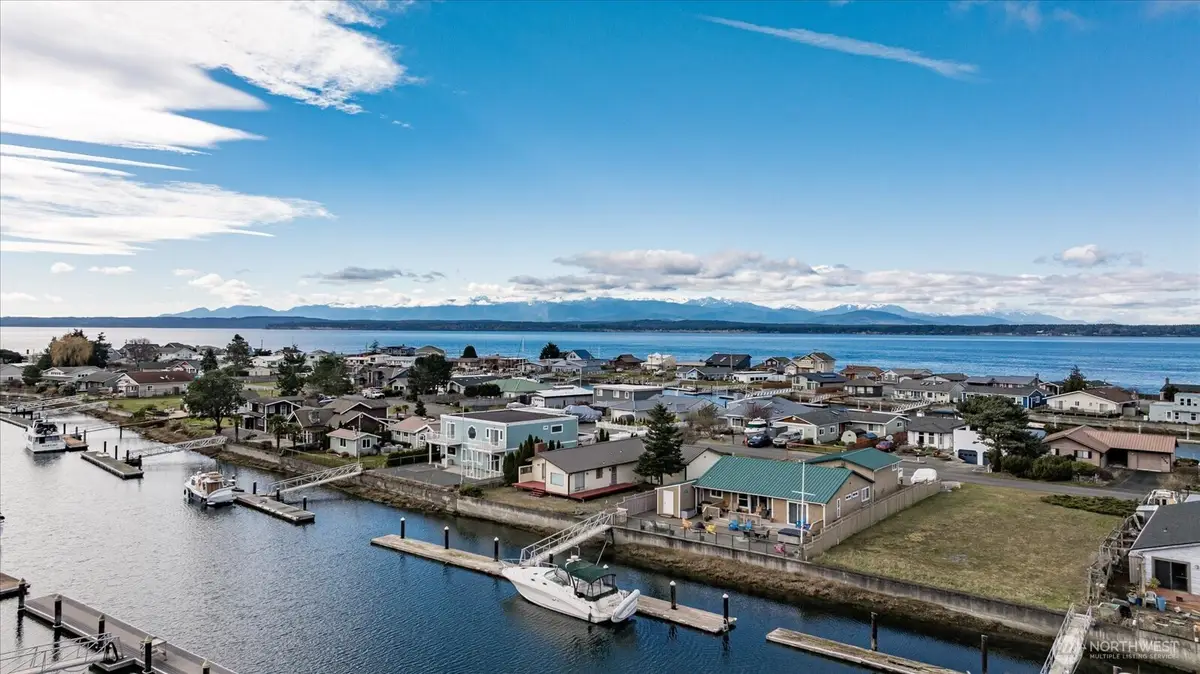 3709 Steelhead Drive #18, Greenbank, WA 98253 - #1