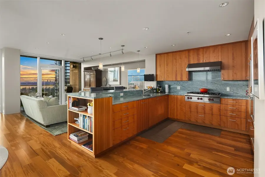 10700 NE 4th Street #3016, Bellevue, WA 98004 - #3