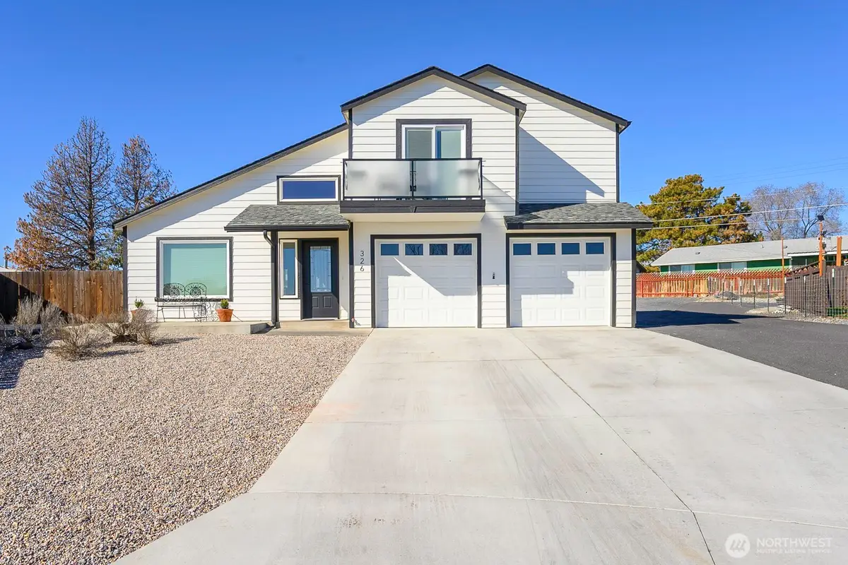 326 N Clark Road, Moses Lake, WA 98837 - #1