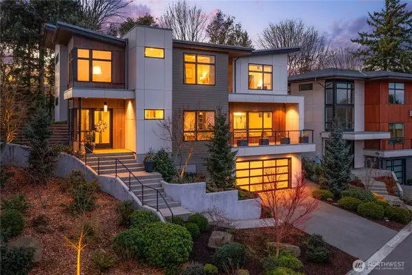 8260 SE 31st Street, Mercer Island, WA 98040