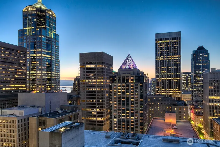 909 5th Avenue #Ph3, Seattle, WA 98164 - #2