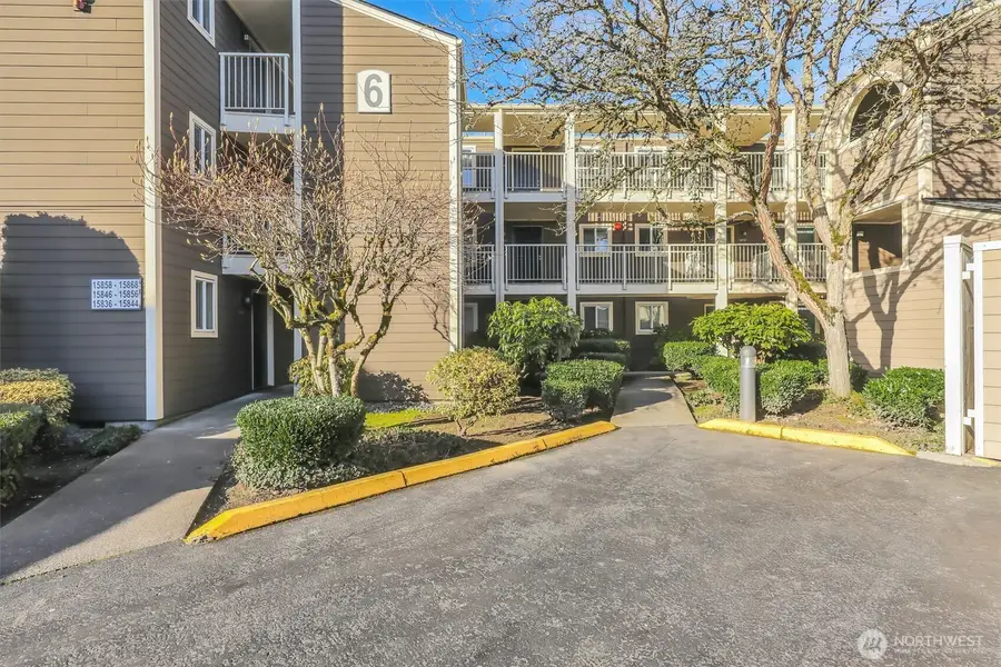 15852 Leary Way #6, Redmond, WA 98052 - #2