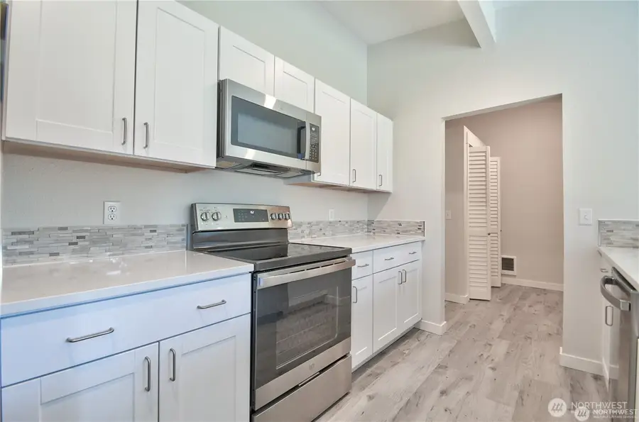 4107 Lloyd Street Se #A/B, Tumwater, WA 98501 - #3