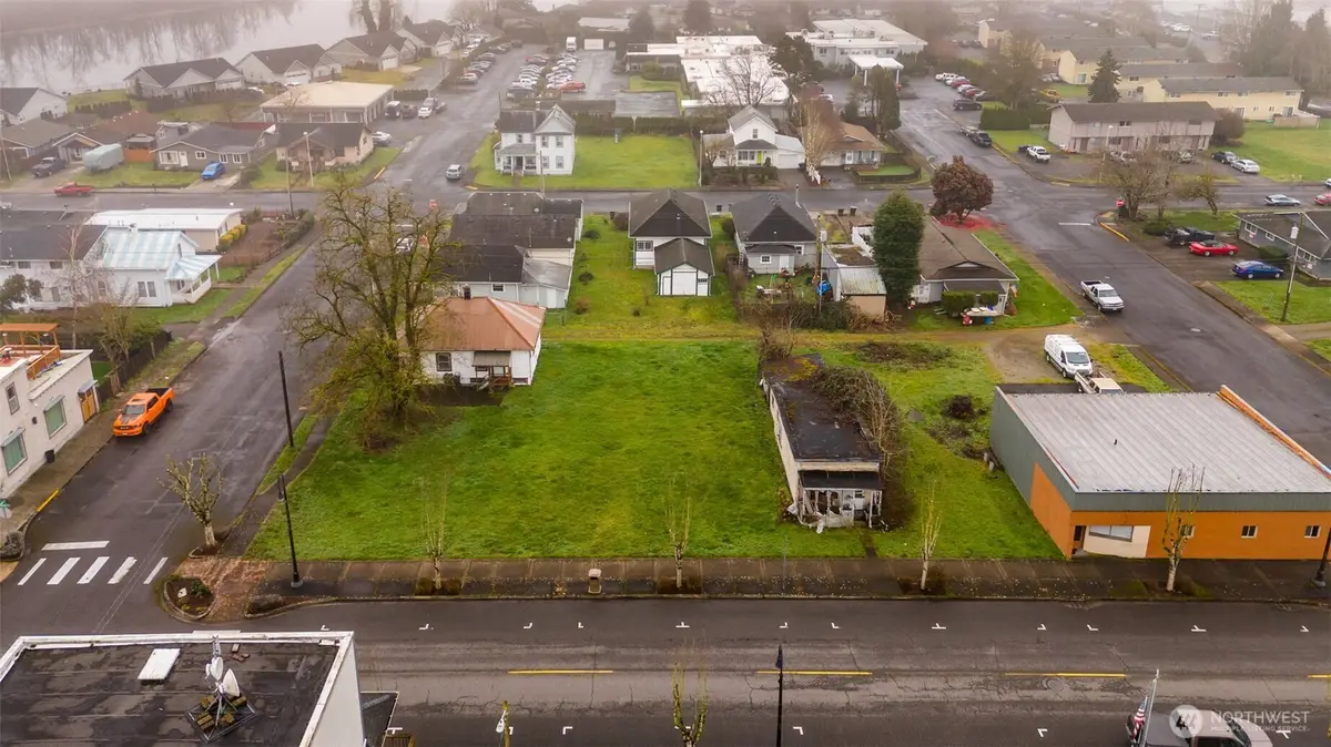 421 Davidson Avenue, Woodland, WA 98674 - #1