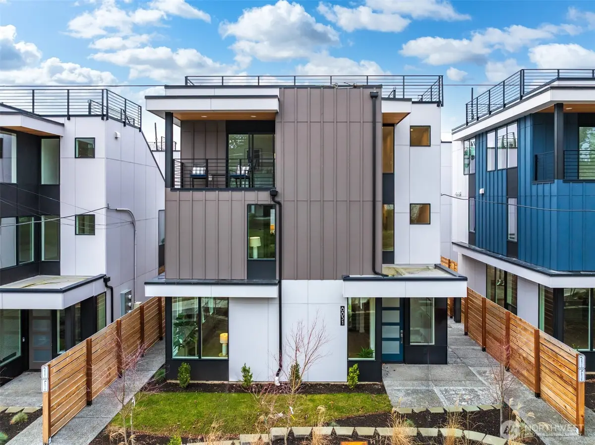 8833 Wallingford Avenue N, Seattle, WA 98103 - #1