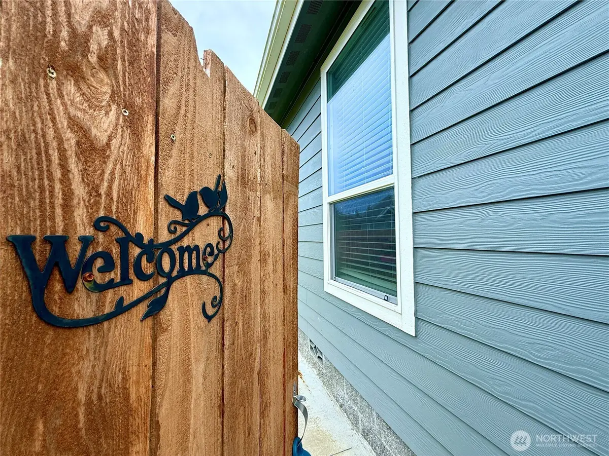 642 Weatherwax Loop Ne, Ocean Shores, WA 98569 - #1