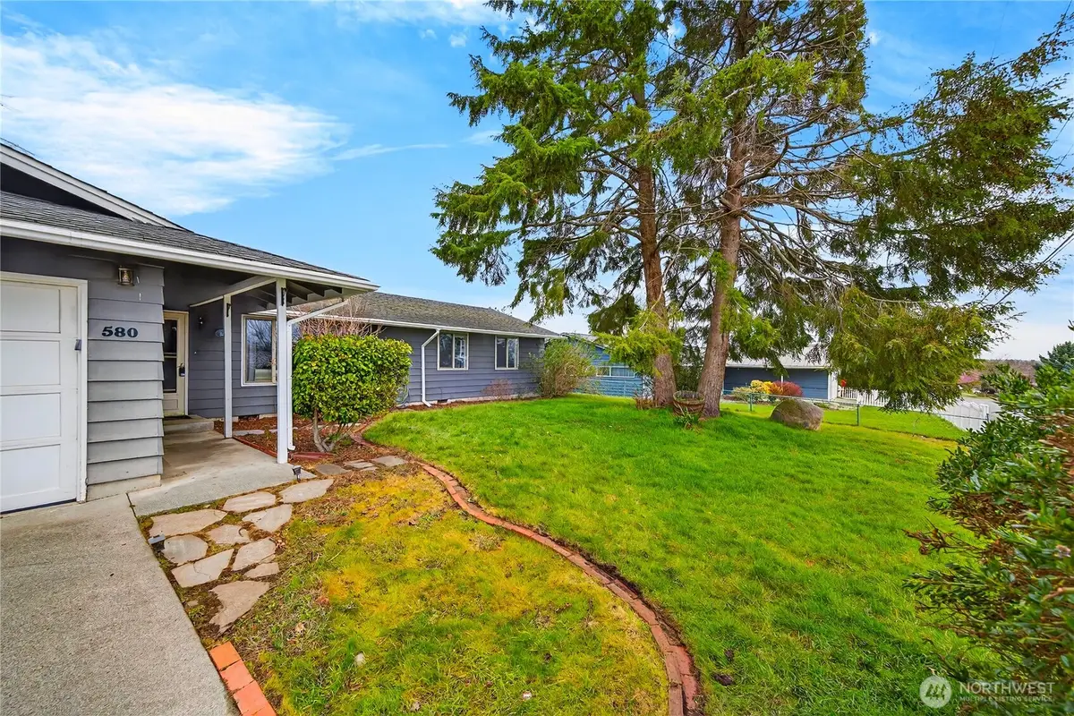580 SW 3rd Avenue, Oak Harbor, WA 98277 - #1