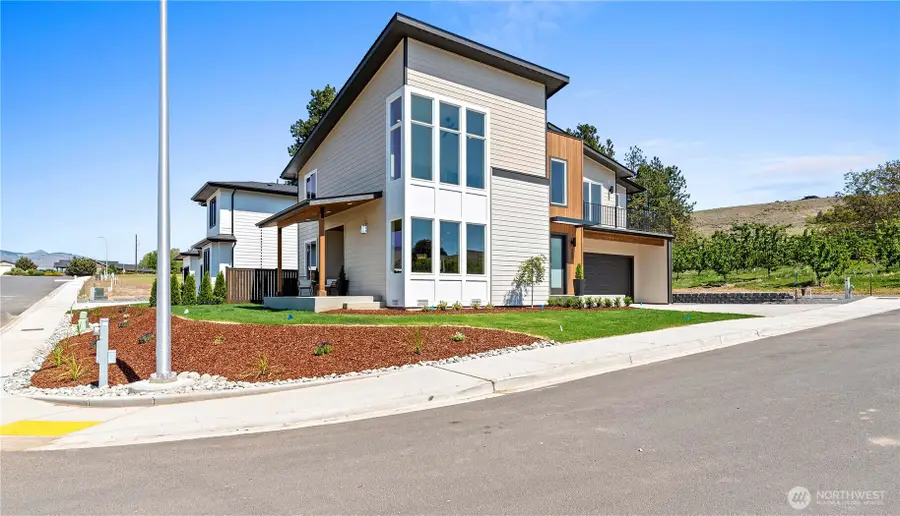 107 Chadwick Street Nw, East Wenatchee, WA 98802 - #3