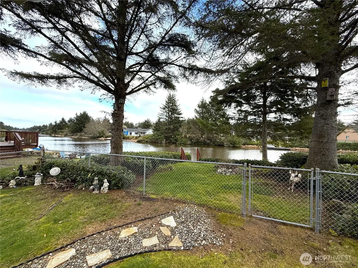 522 Point Brown Avenue Se, Ocean Shores, WA 98569 - #1