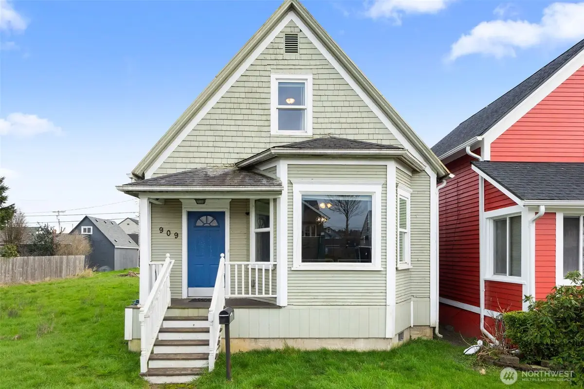 909 W Market Street, Aberdeen, WA 98520 - #1