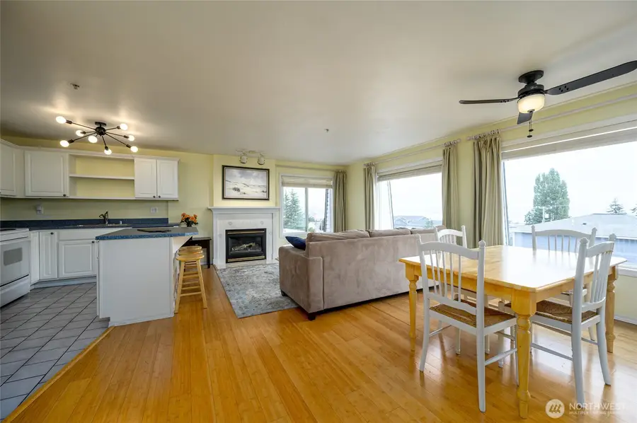 910 34th Street #202, Anacortes, WA 98221 - #3