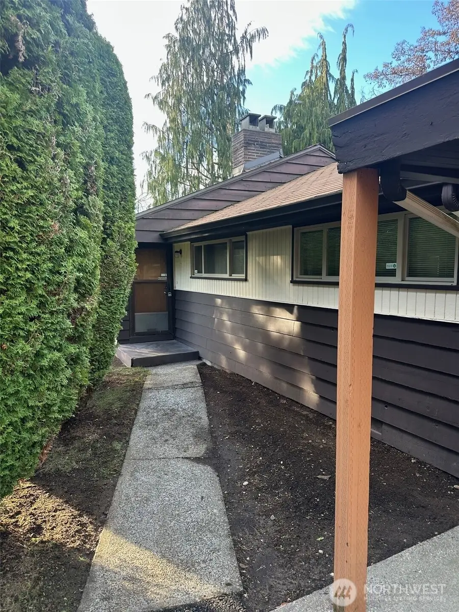 3504 NE 135th Street, Seattle, WA 98125 - #2