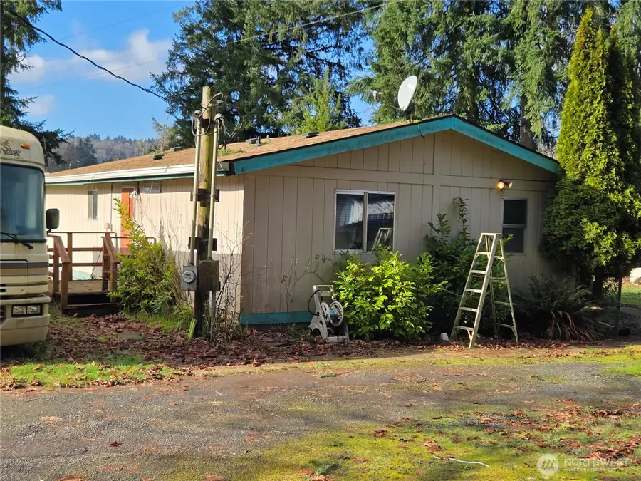 208 Burma Road, Castle Rock, WA 98611 - #3