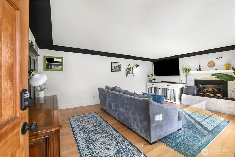 912 9th Street Nw, Puyallup, WA 98371 - #3