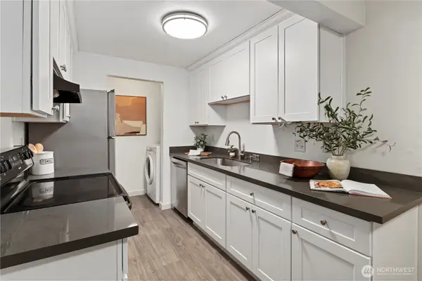 16817 Larch Way #E103, Lynnwood, WA 98037