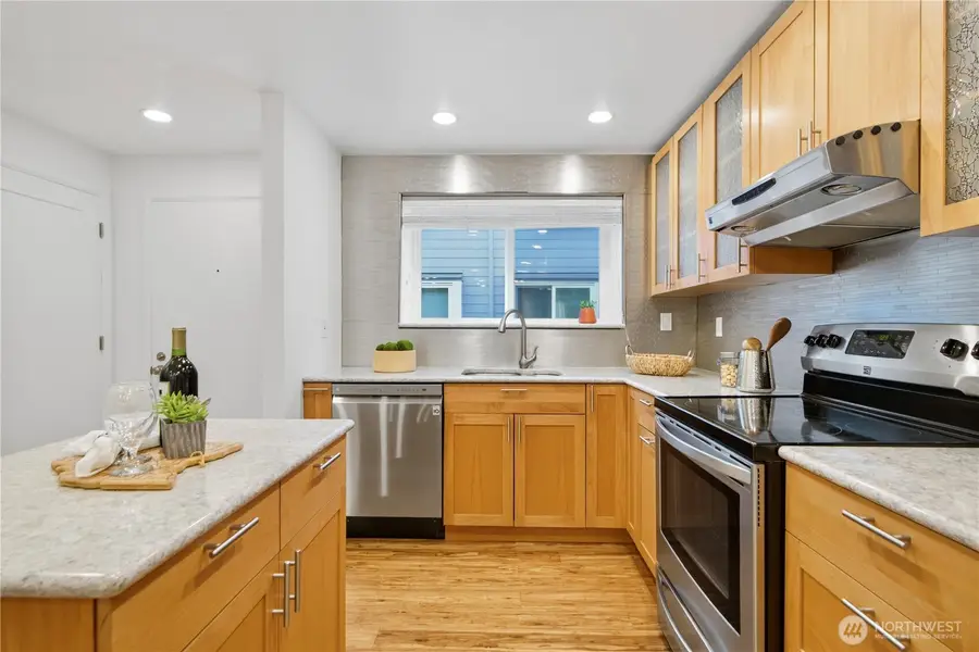 131 146th Avenue Se, Bellevue, WA 98007 - #2