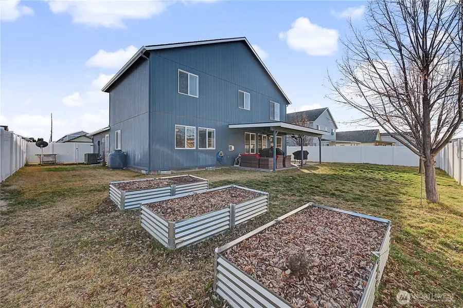 811 5th Avenue Ne, Ephrata, WA 98823 - #3