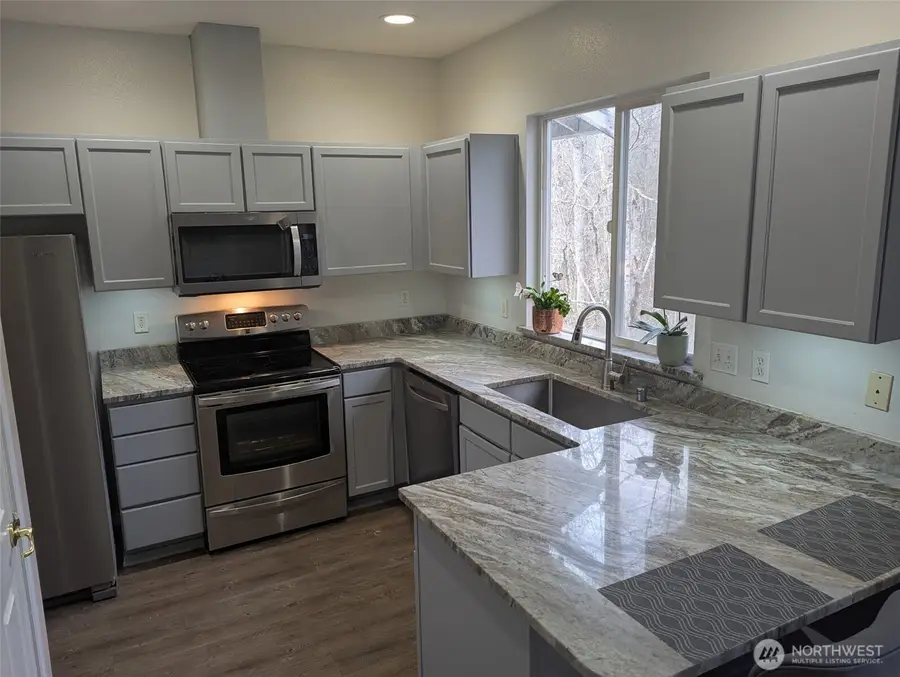 3203 Lake Drive, Lake Stevens, WA 98258 - #3