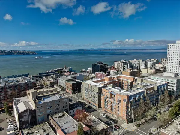 2414 1st, Seattle, WA 98121